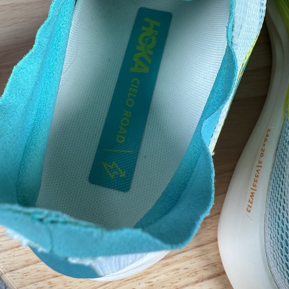 Hoka One Cielo Mens Size 8.5 Womens 10 Green Road Running Shoes 1143490 WCRM - Picture 11 of 14